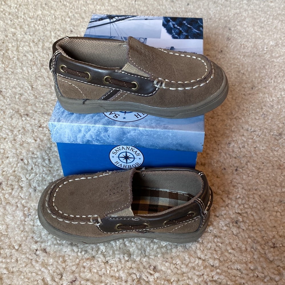 Brown Leather dress loafer boat shoe -Toddler size 7